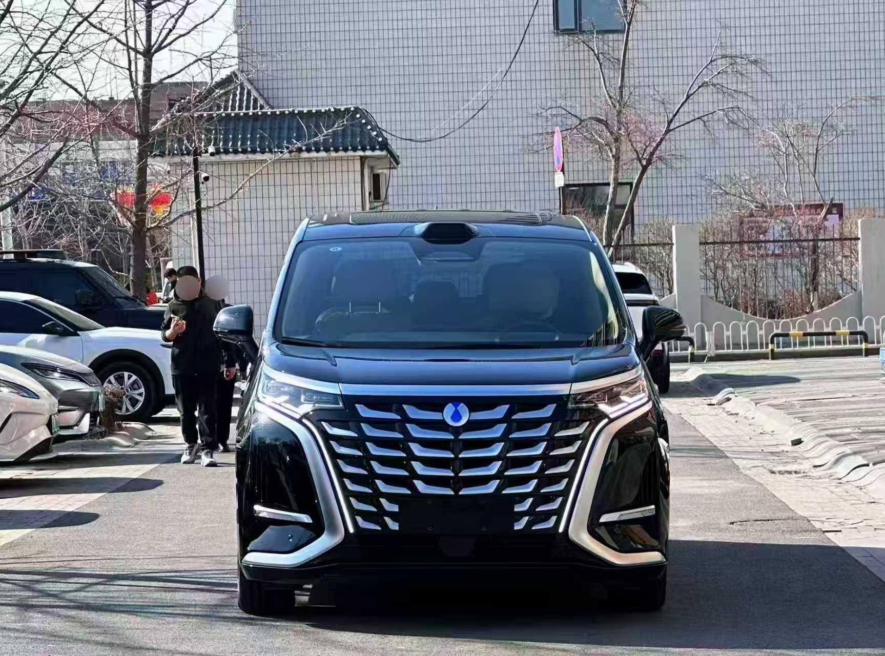 腾势D9